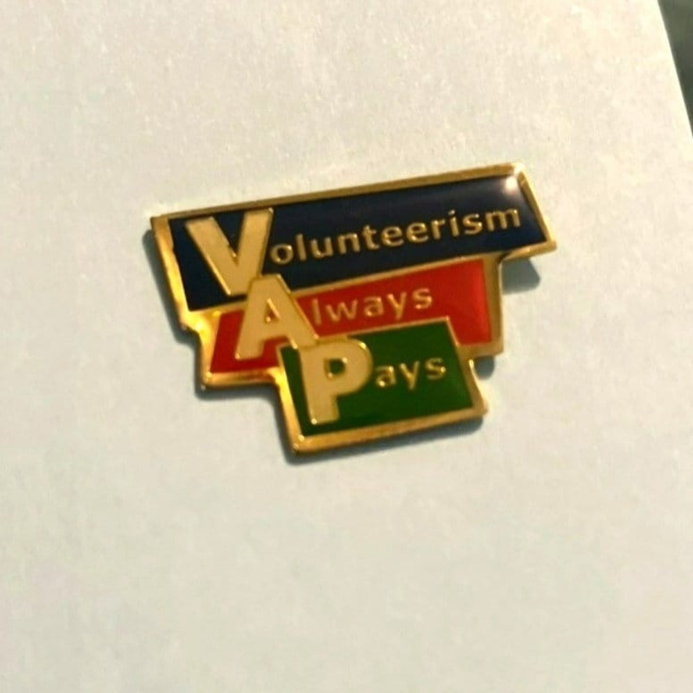 Volunteerism Always Pays Volunteer Lapel Pin Enamel Gold Tone